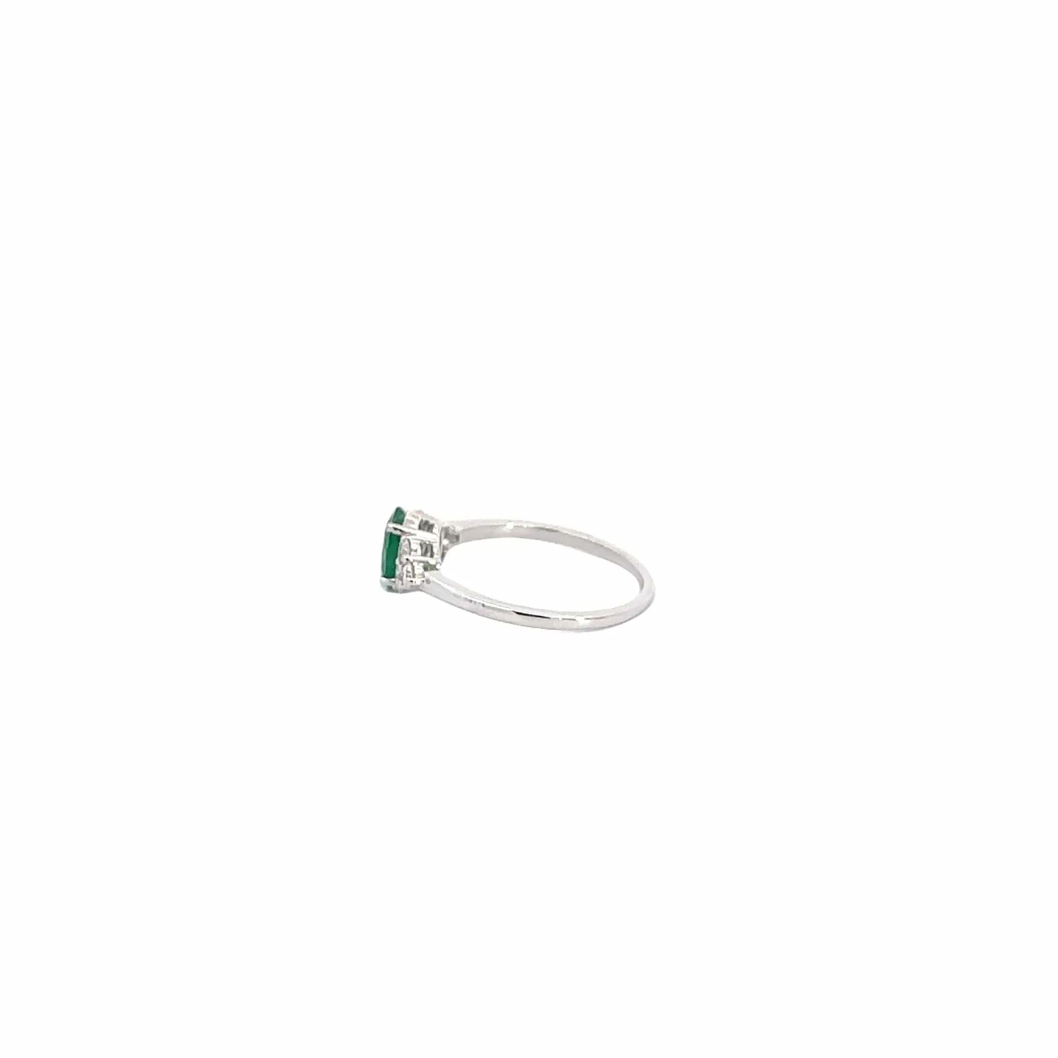 14k White Gold Natural Emerald Ring