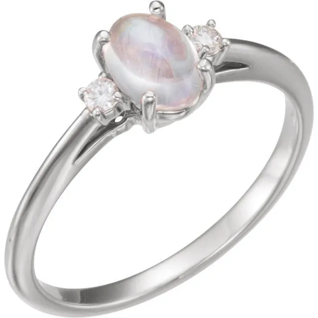 14KT GOLD 0.95 CT MOONSTONE & .06 CTW DIAMOND 3 STONE RING