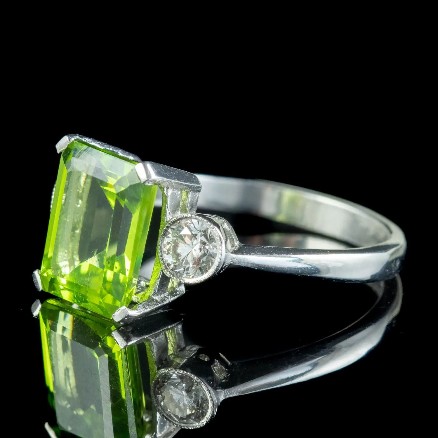 Art Deco Style Peridot Diamond Trilogy Ring 3ct Peridot