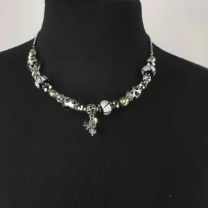 Black/silver Beaded Necklace