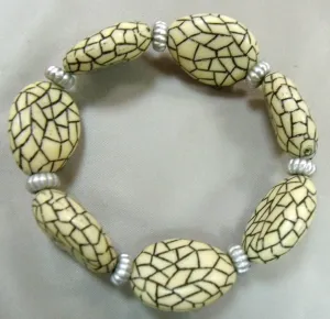 Crackle Cream Bracelet