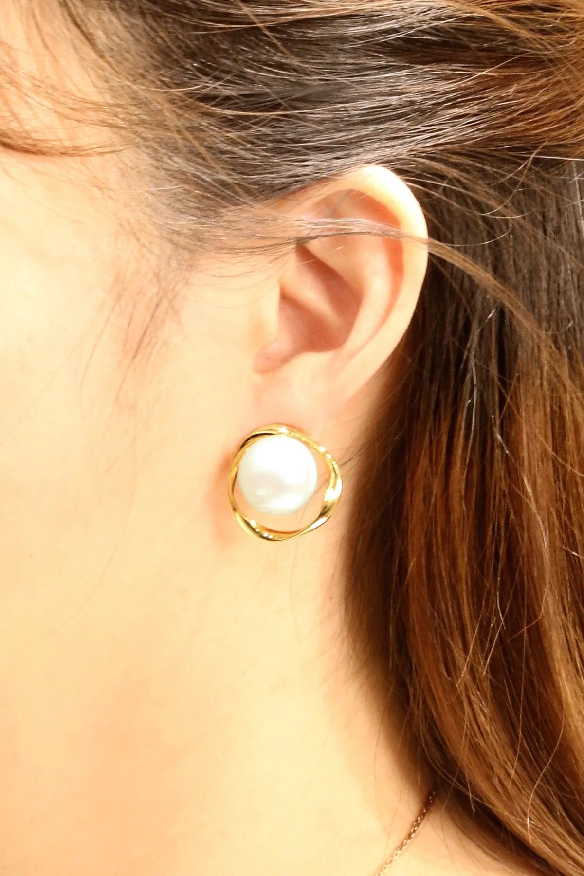 DJE310905 14K Globe Pearl Post Earrings