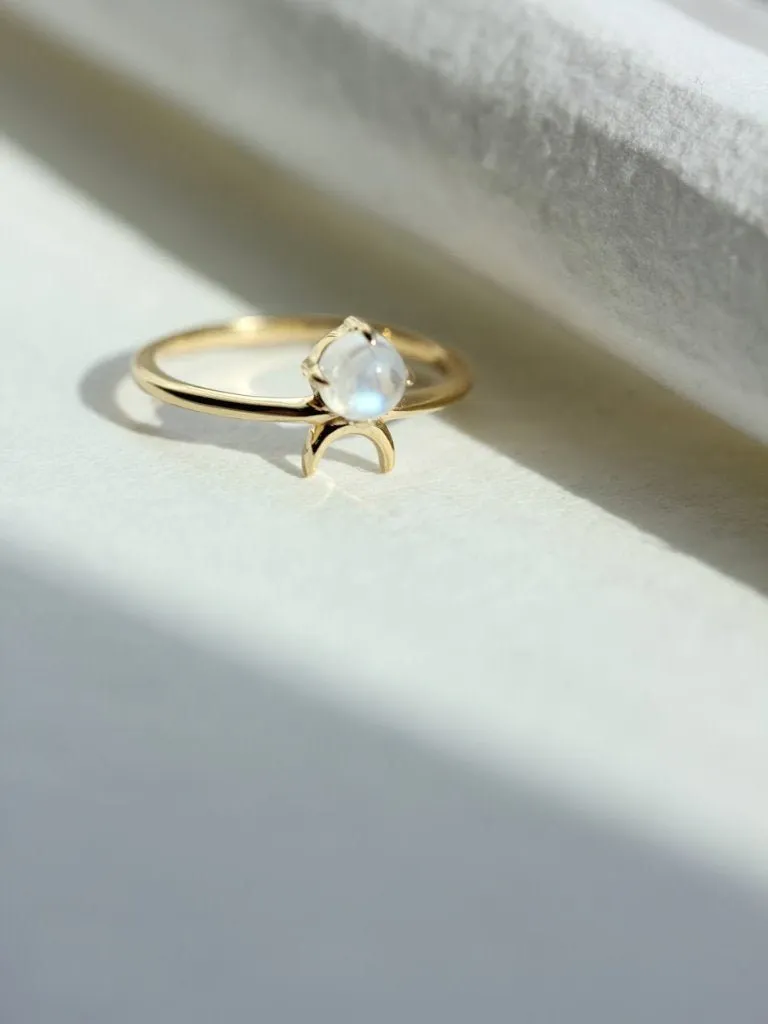 Little Gold Artemis Ring (Rainbow Moonstone)