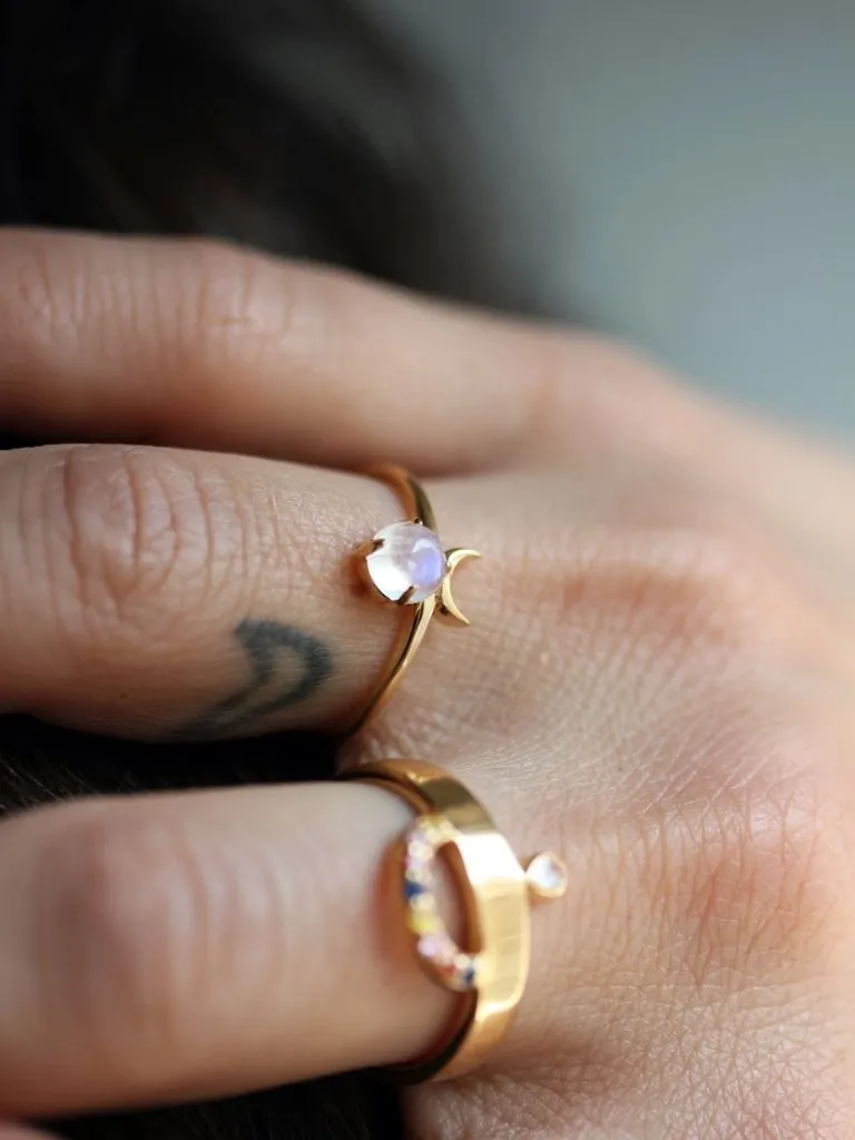 Little Gold Artemis Ring (Rainbow Moonstone)