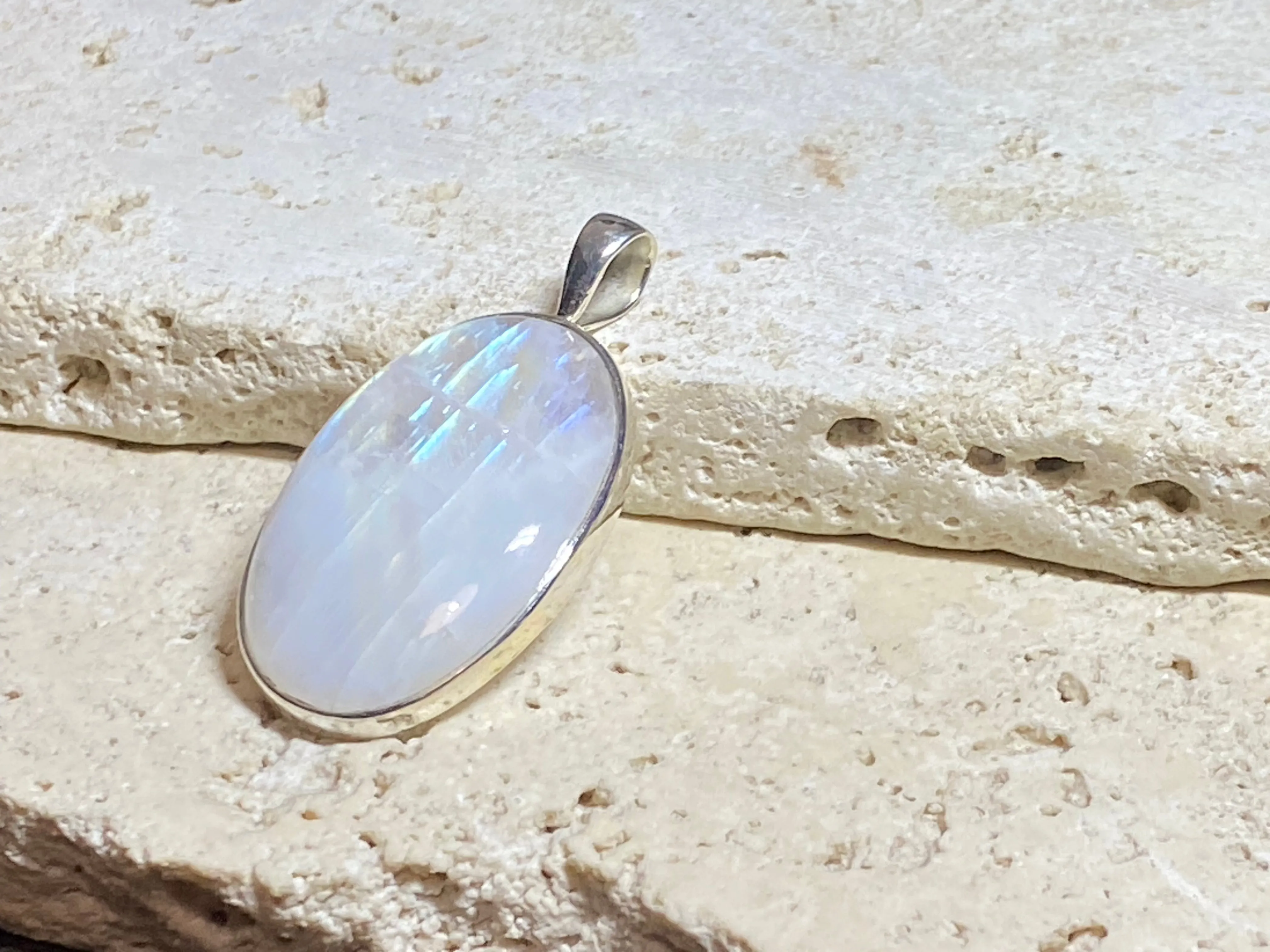 Oval Rainbow Moonstone Pendant