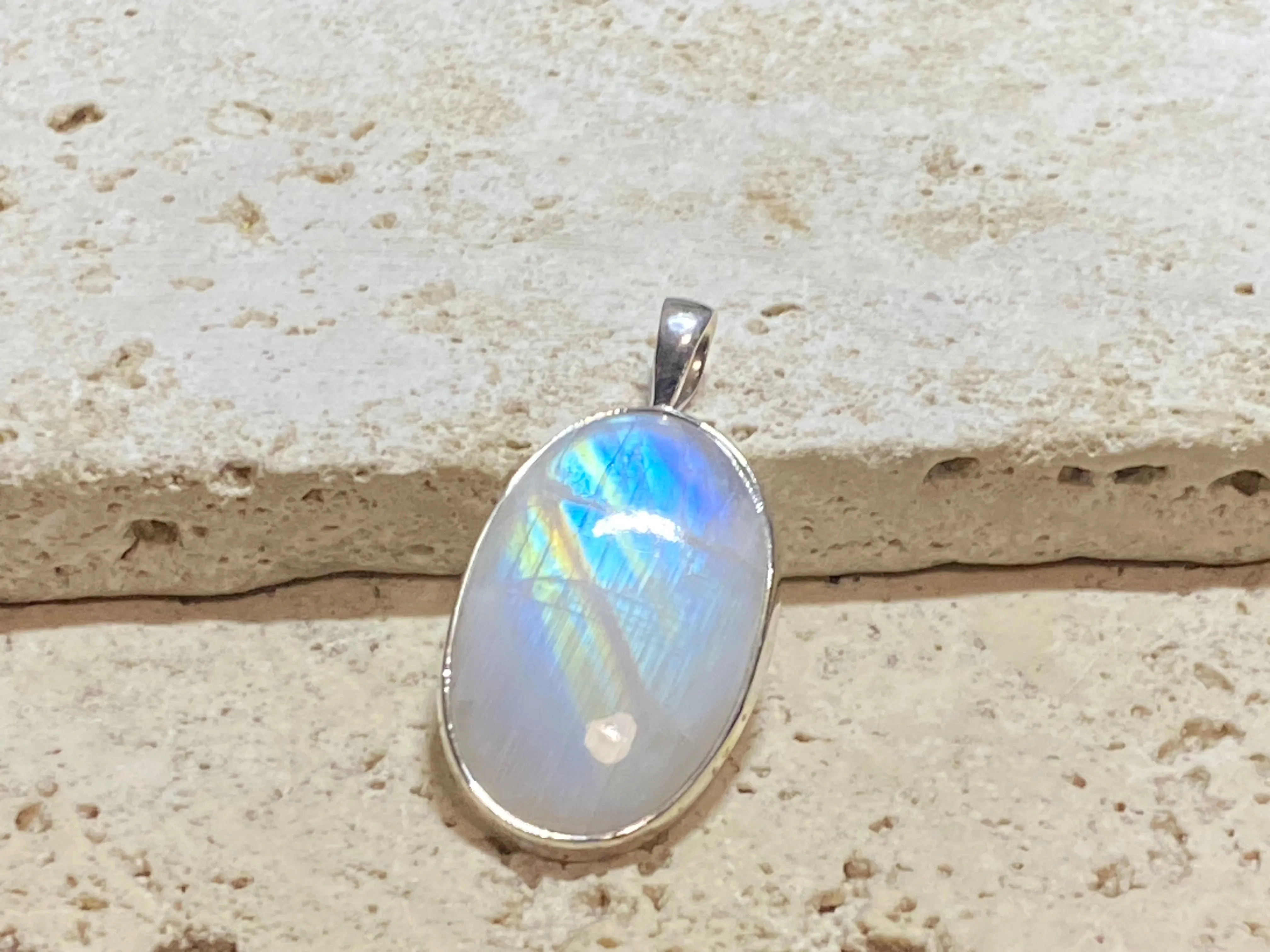 Oval Rainbow Moonstone Pendant