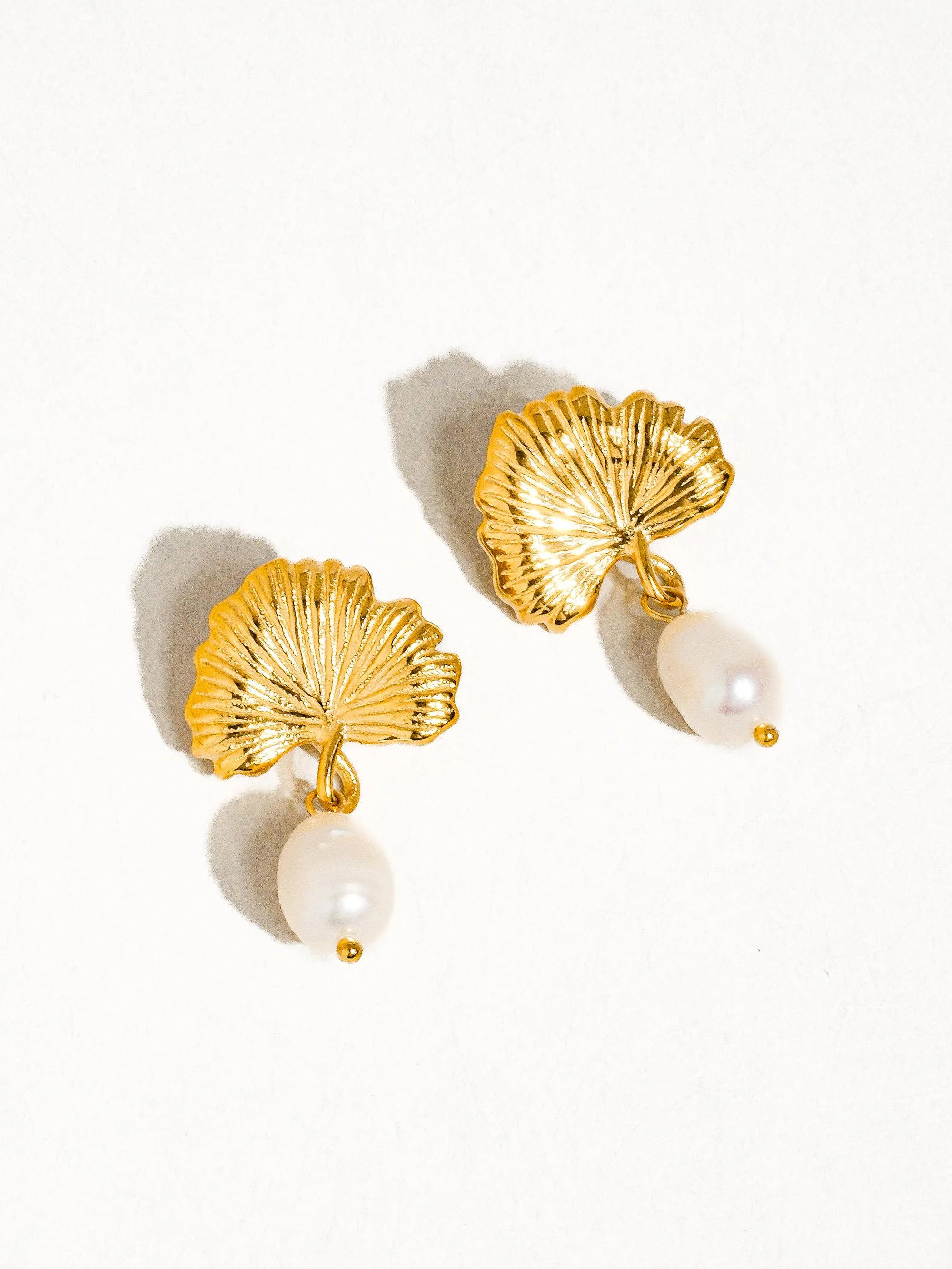 Pearl Leaf Earring