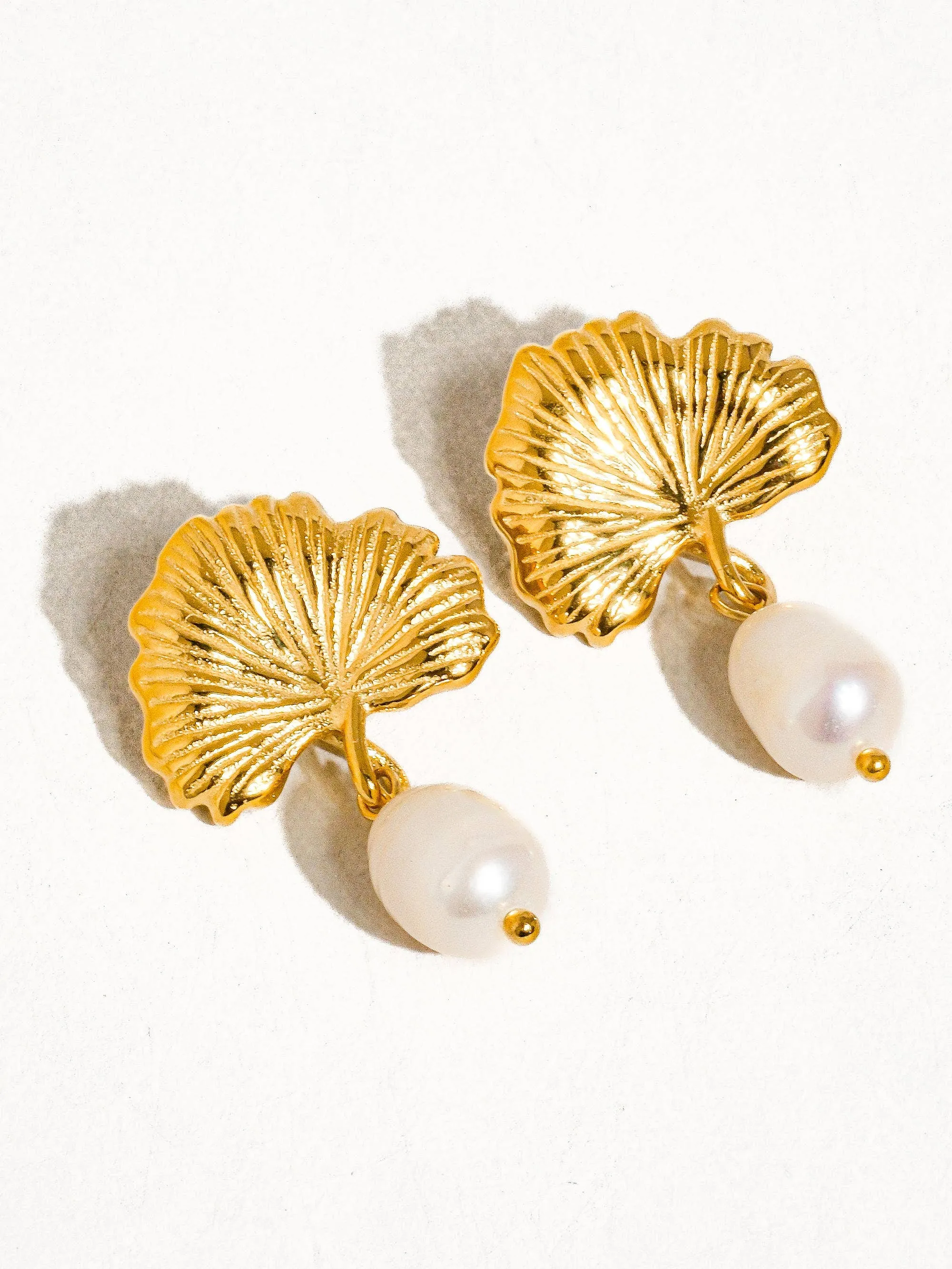 Pearl Leaf Earring