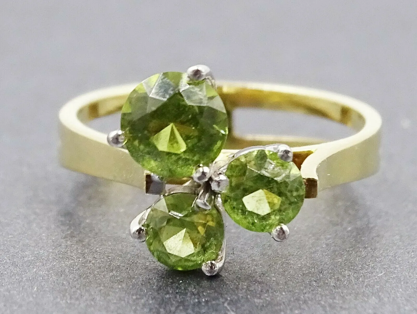 Peridot 18ct Yellow & White Gold Ring