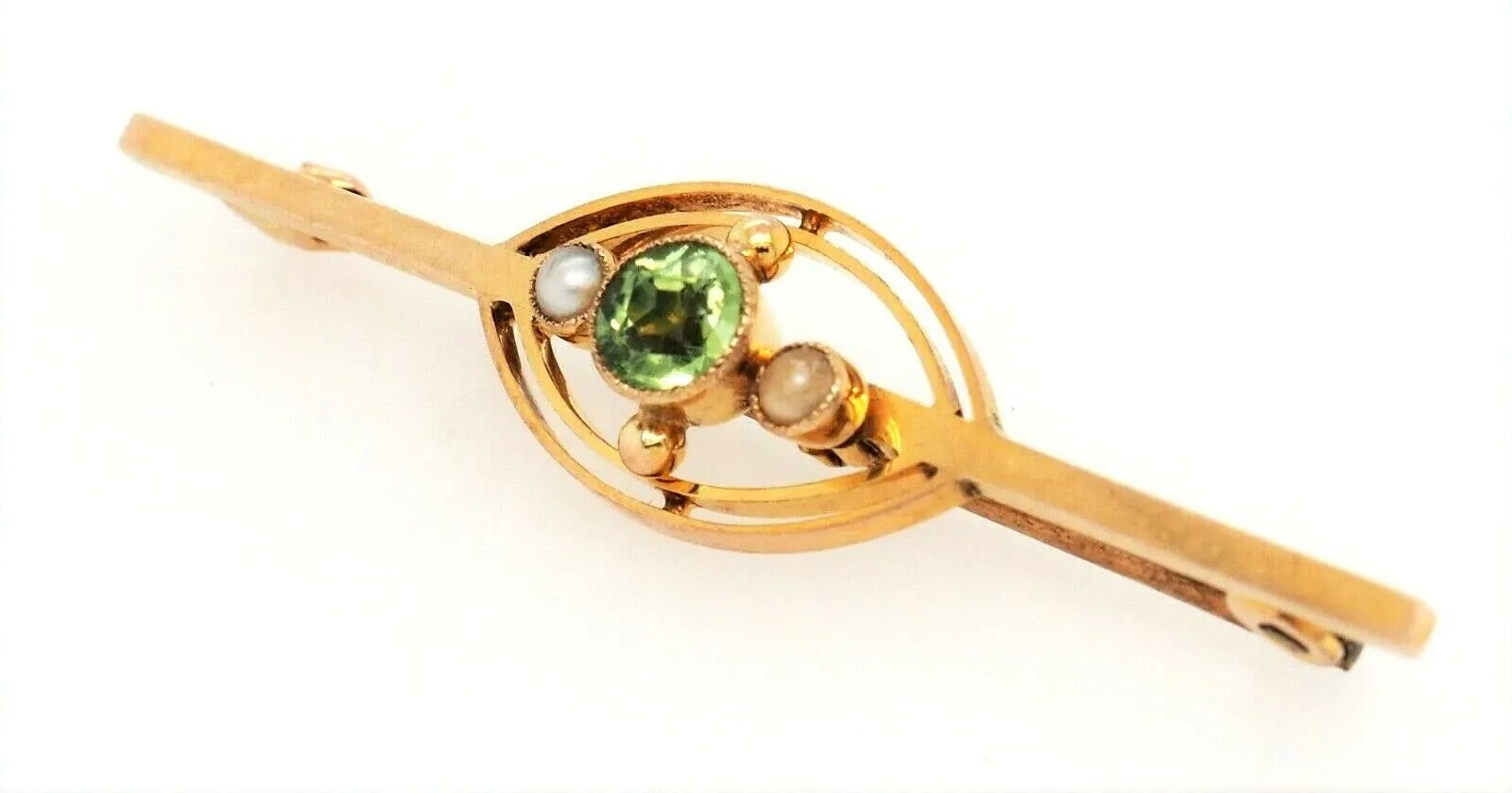 Peridot & Pearl 9ct Yellow Gold Brooch