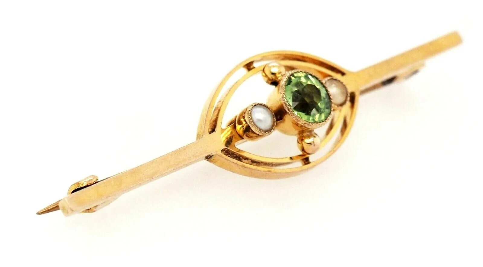 Peridot & Pearl 9ct Yellow Gold Brooch