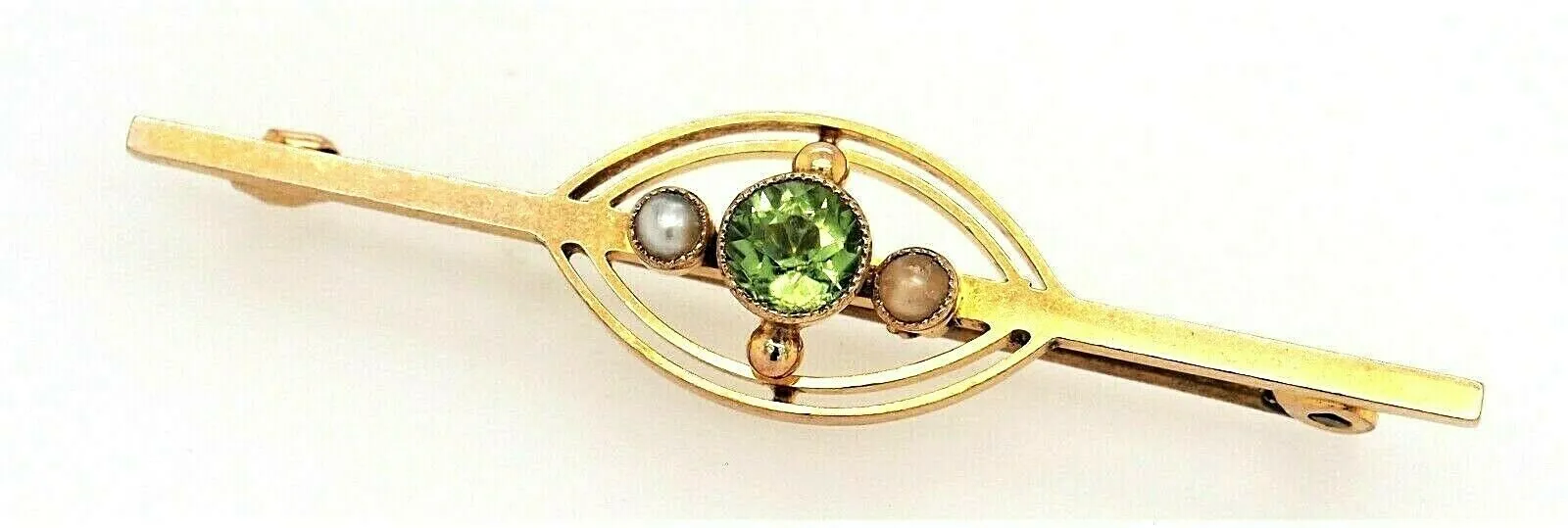 Peridot & Pearl 9ct Yellow Gold Brooch