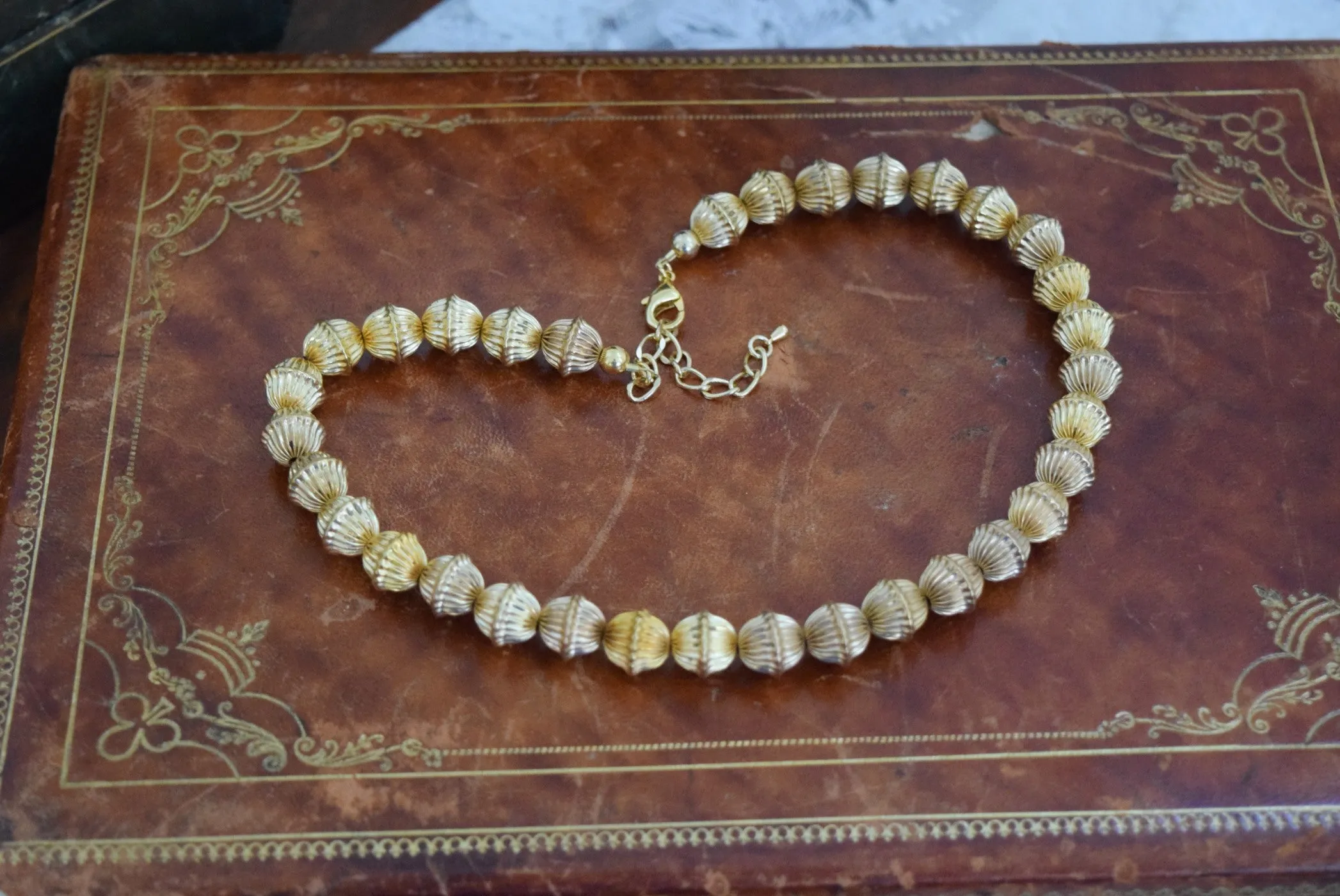 Renaissance Golden Fluted Bead Necklace