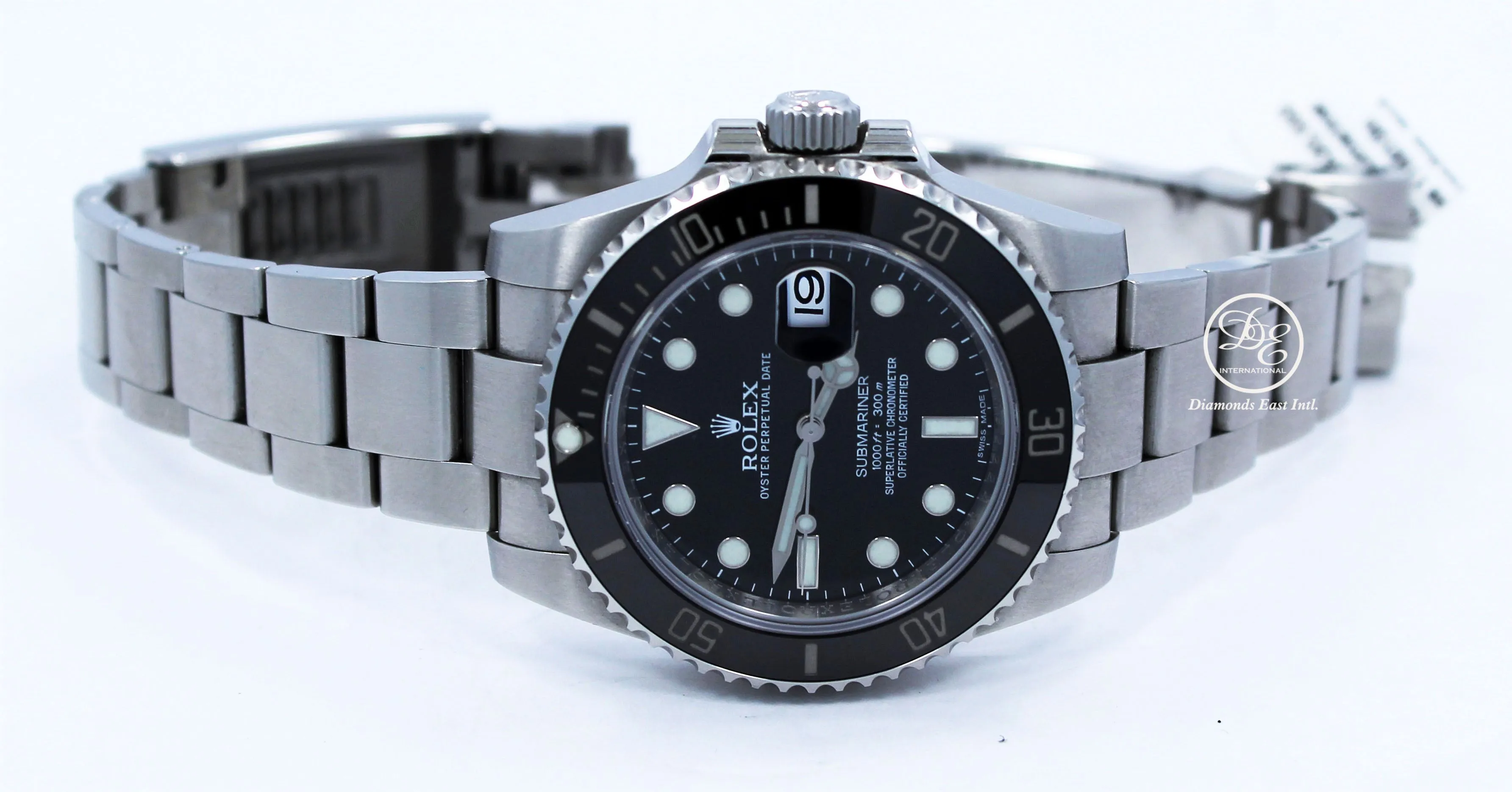 Rolex Oyster Perpetual Submariner Date 116610 LN PAPERS