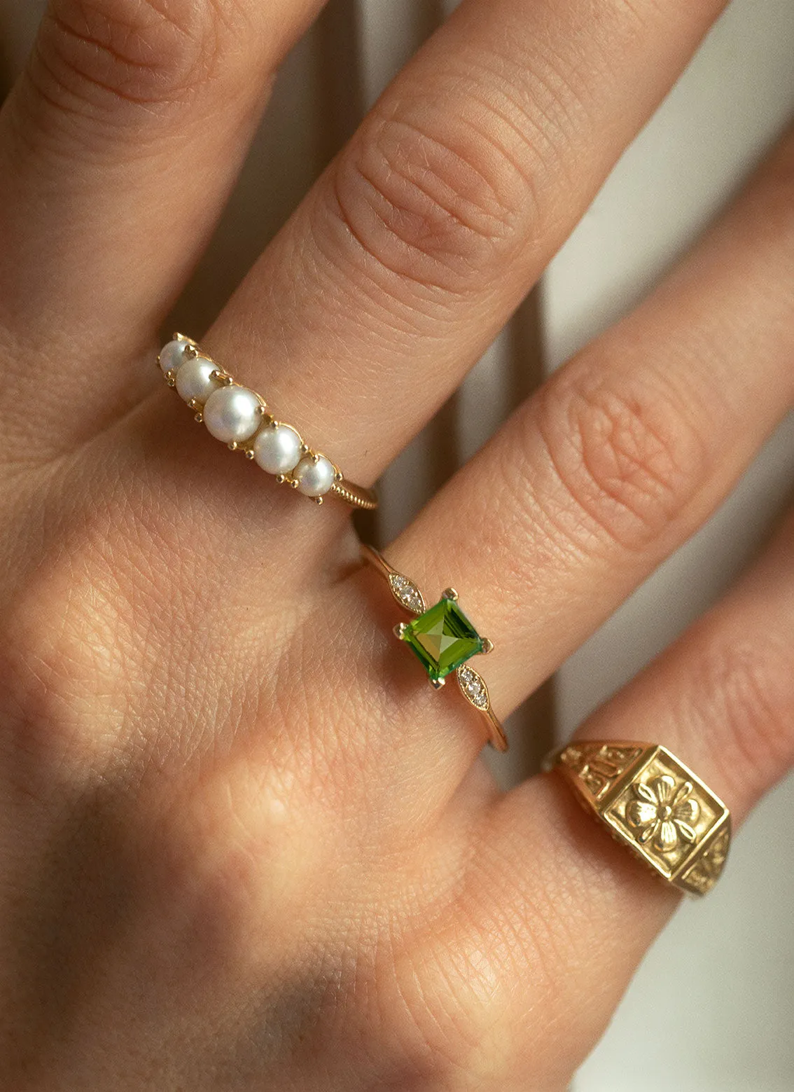 Timmy diamond peridot ring 14k gold