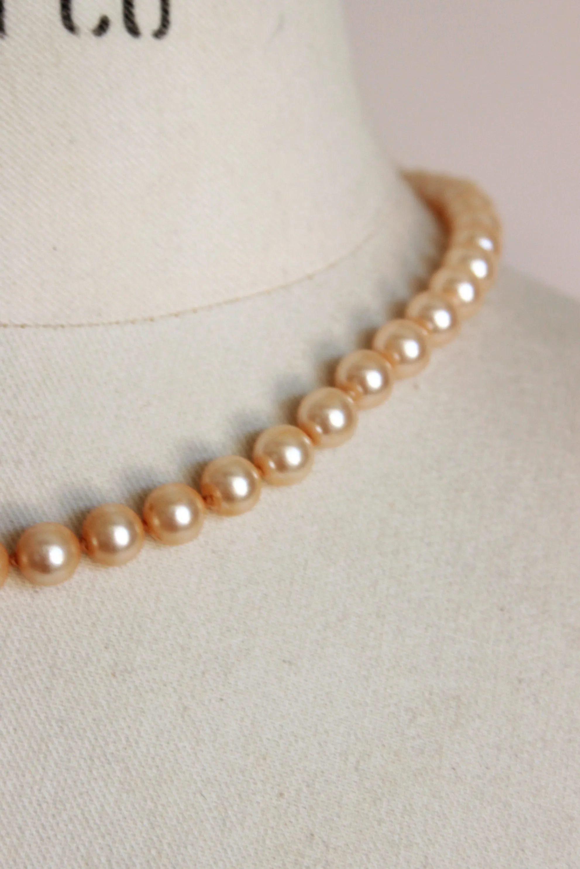 Vintage 1950s Faux Pearl Necklace